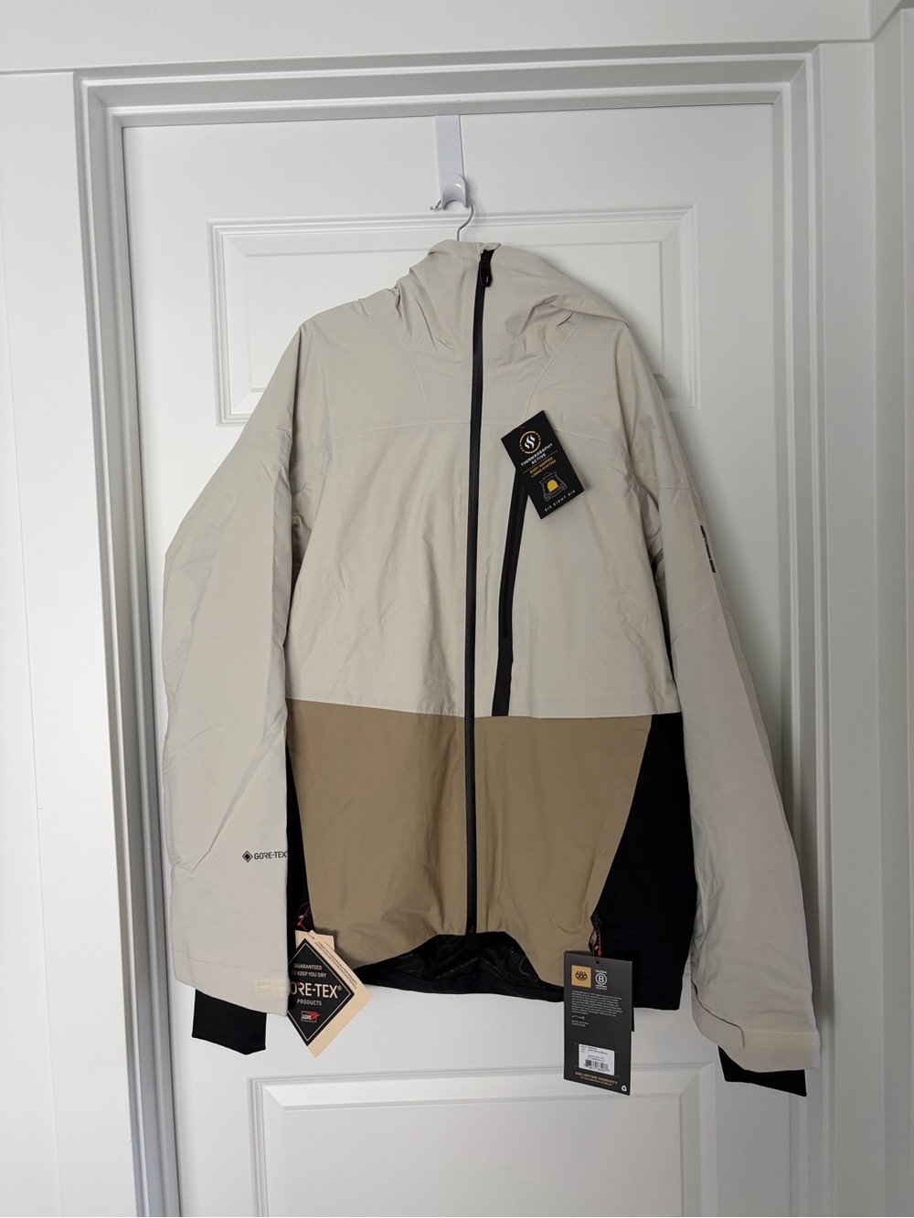 686 Gore-Tex GT Thermagraph Jacket